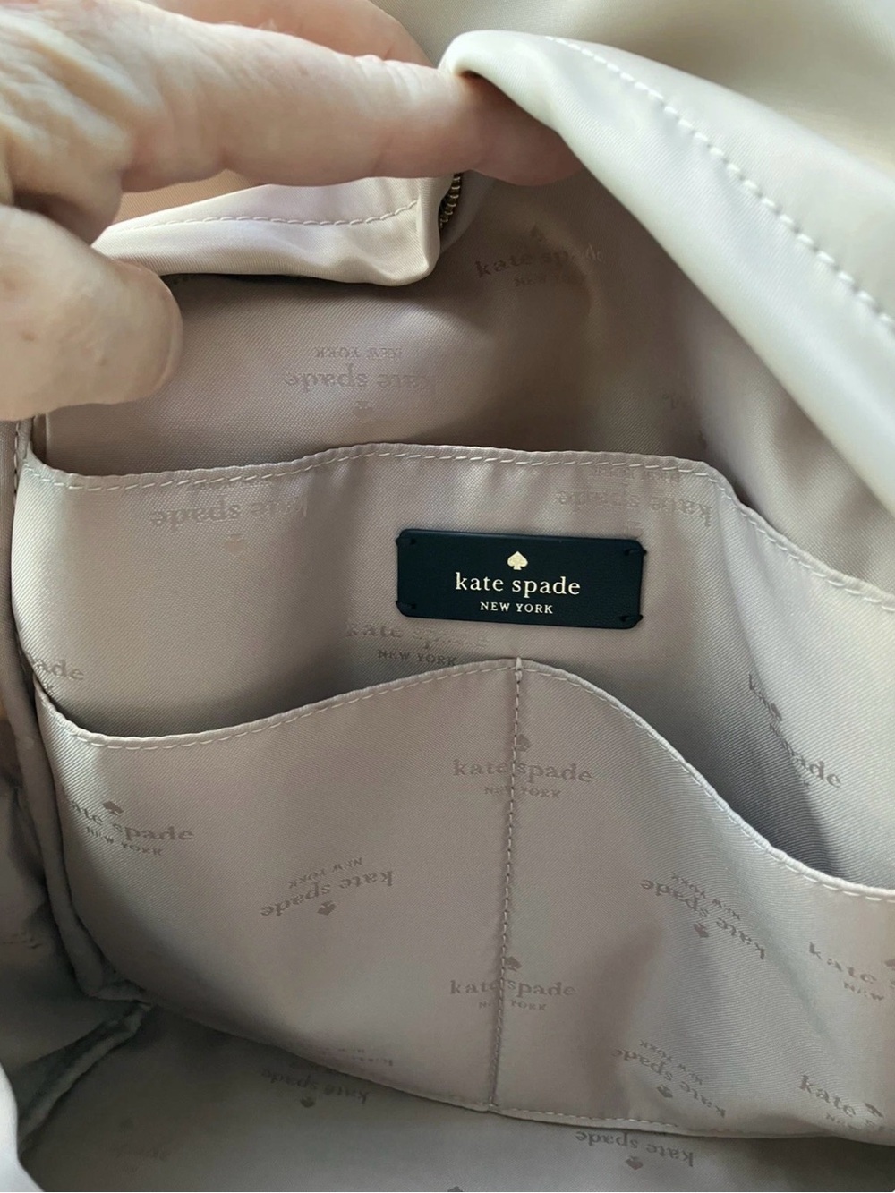 KATE SPADE | Chelsea Medium Backpack - Picture 7 of 14